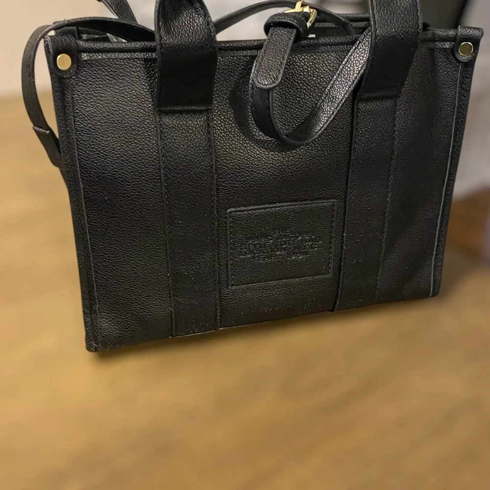 Marc Jacobs Black Tote Bag - Picture 2 of 3